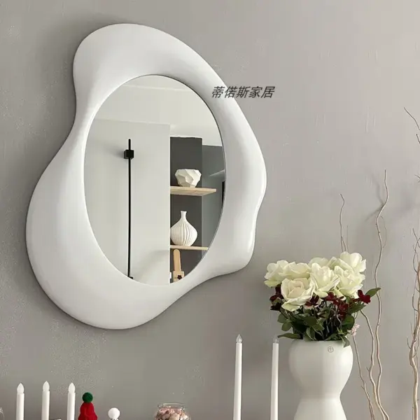 Modern wavy wall mirror for aesthetic bedroom and living room décor