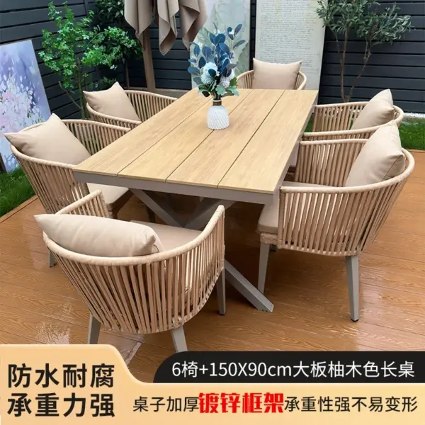 sd846e9cf90424bb1845c3d03417e22363.webp